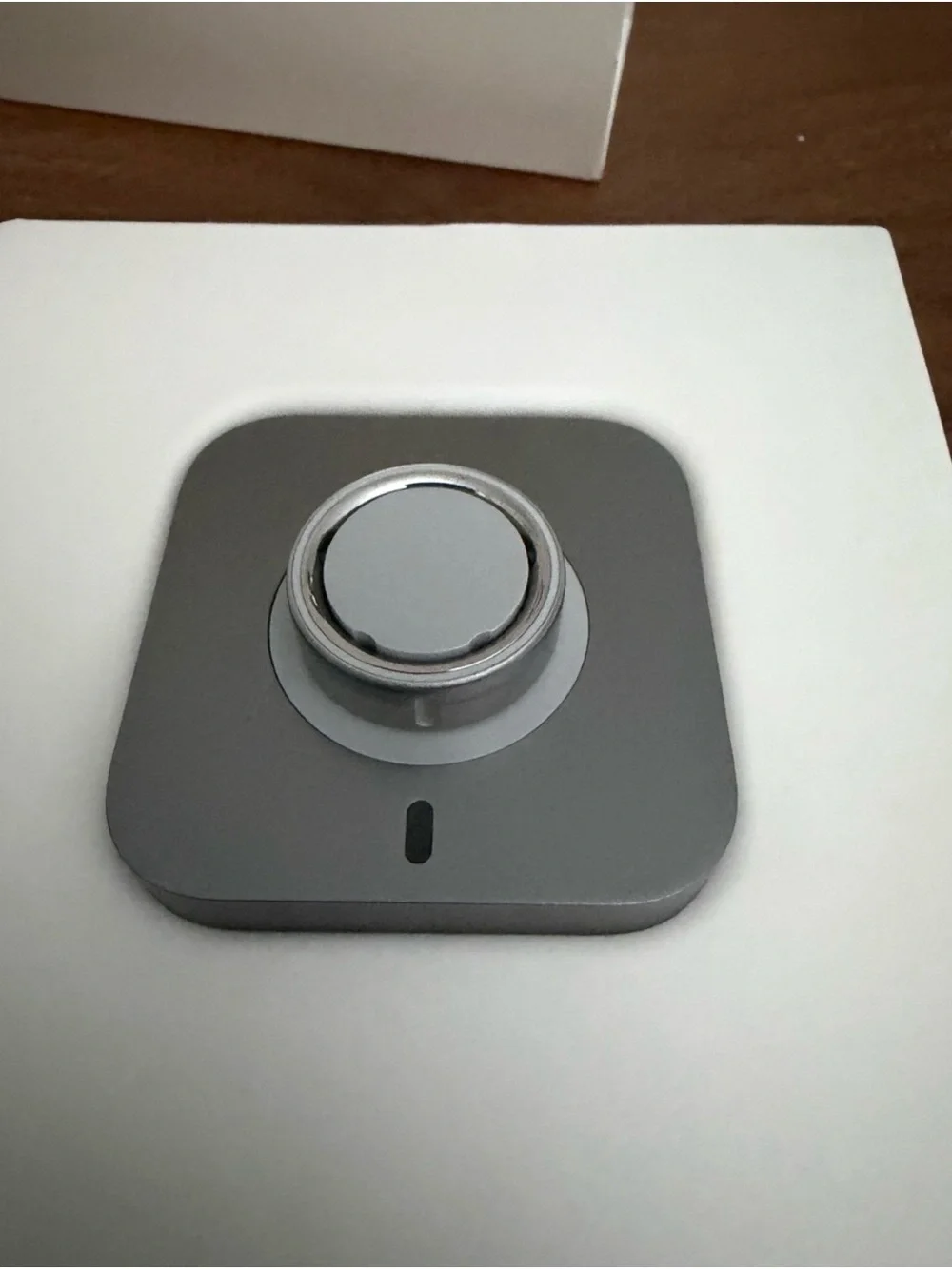 Oura Gen 4 in brushed silver